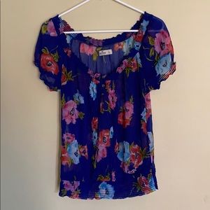 Hollister floral top with sheer material